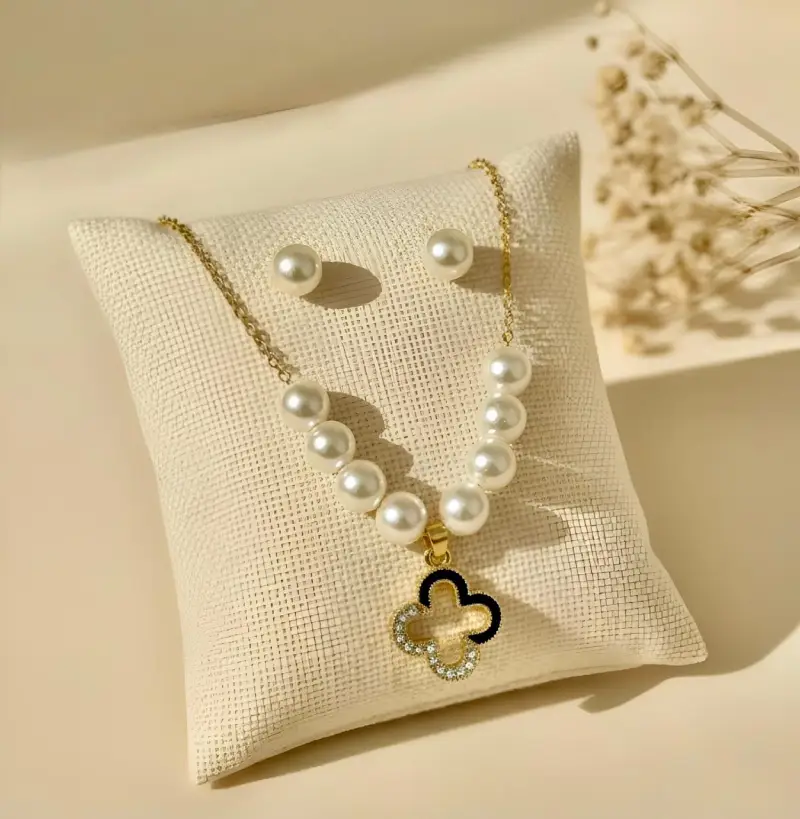 Pearl Pendant Flower